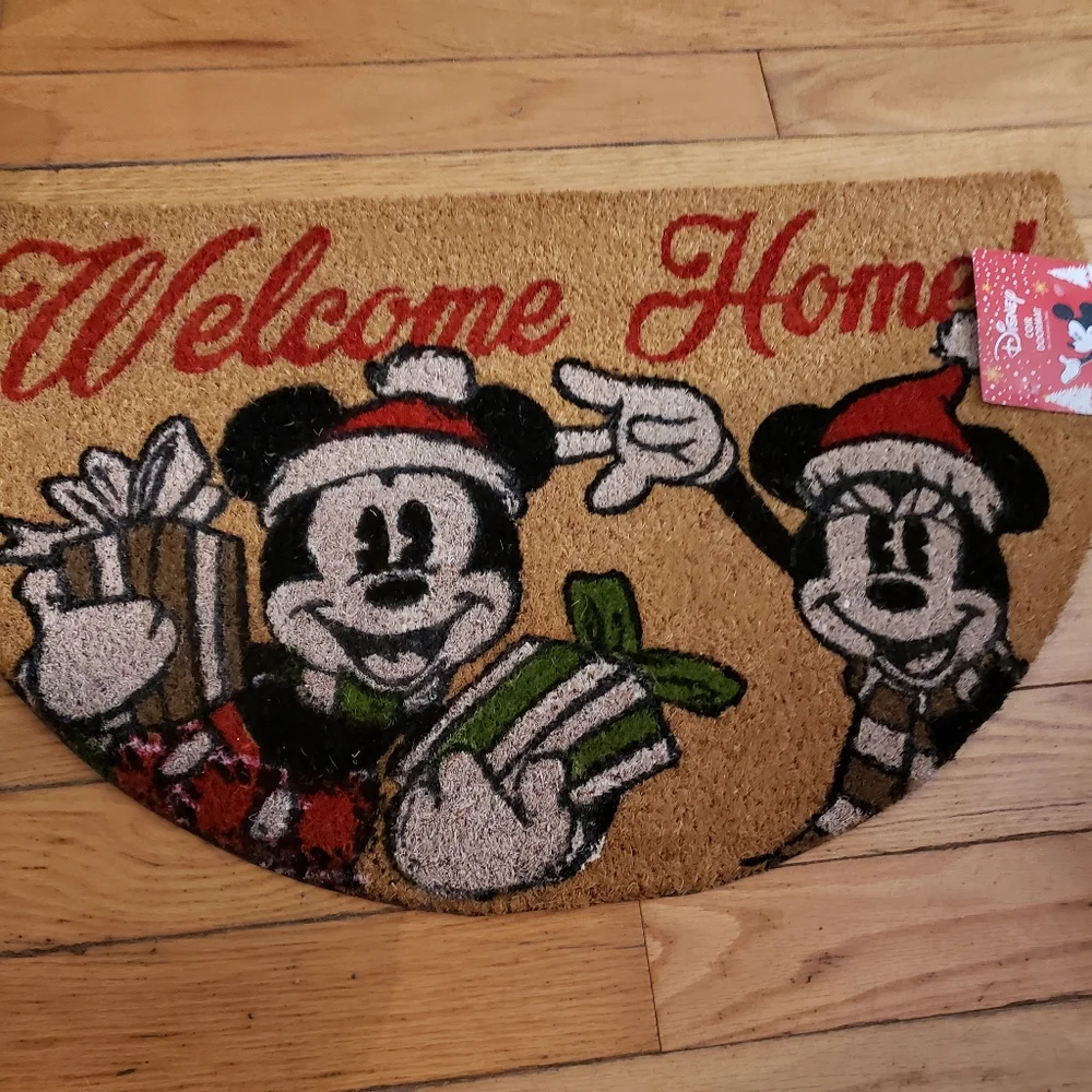 Mickey and Minnie Mouse Christmas Holiday Outdoor Doormat welcome